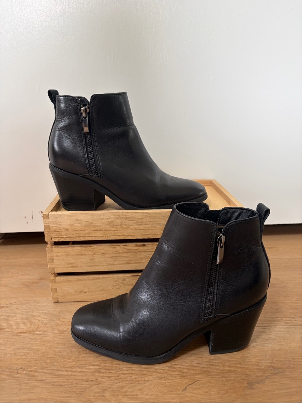 Sofft Black Leather Ankle Booties with Side Zip
